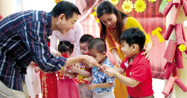 Tết dạy 7 CHỮ này, con cái đi đâu cũng khiến cha mẹ nở mặt nở mũi vì được khen giáo dục con quá hay!