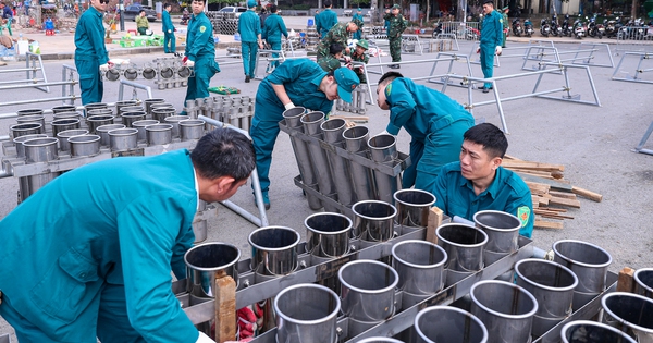 Toàn cảnh trận địa pháo hoa ở Hà Nội chào mừng năm mới Bính Ngọ 2026