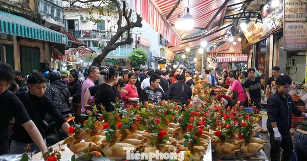 Chợ 'nhà giàu' Hàng Bè tấp nập ngày 29 tháng Chạp