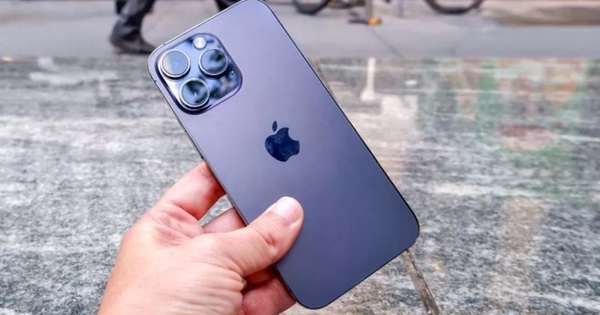 3 thứ "đại kỵ" tuyệt đối không nên xuất hiện trên điện thoại