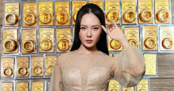 Ngừng mua từ lúc giá vàng 90 triệu 1 cây, ca sĩ VBiz tiết lộ: "3 KHÔNG" khi mua vàng