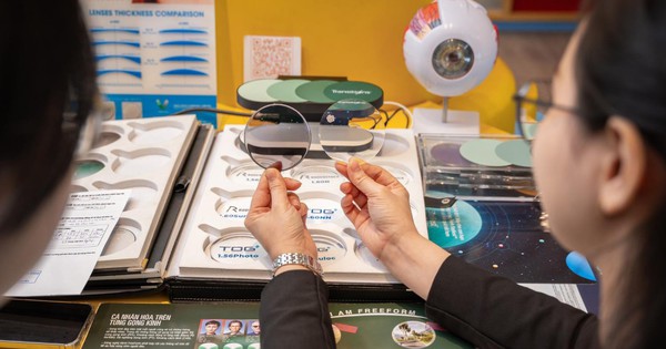 Tròng kính cận chính hãng: TOP 5+ loại tốt và bảng giá chi tiết