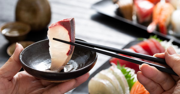 Vì sao người Nhật ăn cá sống mà không sợ nhiễm khuẩn?