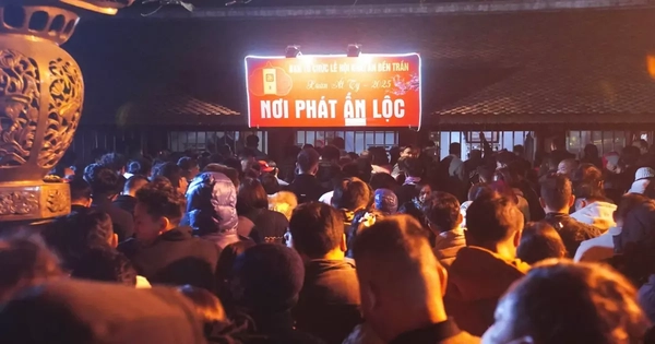 Đền Trần đổi giờ phát ấn Xuân Bính Ngọ 2026