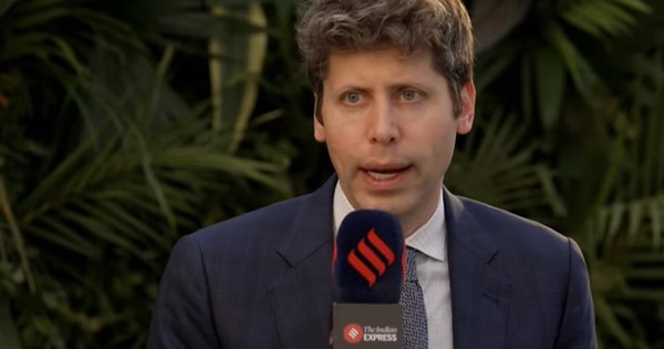 Cộng đồng lo ngại ChatGPT tốn điện, tốn nước, CEO Sam Altman phản bác: 