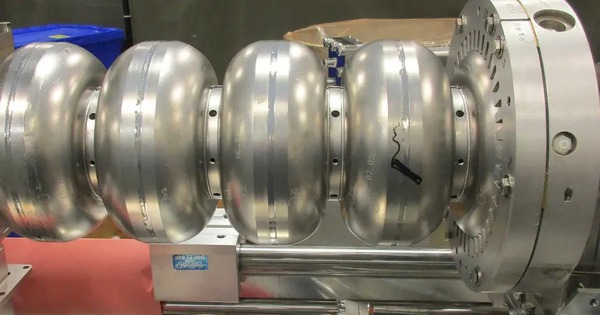 “Lò vi sóng khổng lồ” biến rác thải phóng xạ tuổi thọ 10 vạn năm thành nguồn điện sạch