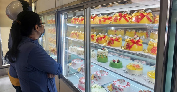 Ngoài vàng bạc, những mặt hàng nào đang “cháy hàng” dịp vía Thần Tài?