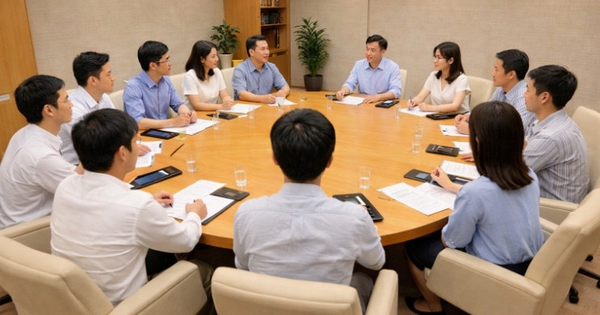 Sếp bảo cần người tham dự 1 cuộc họp quan trọng, ai cũng từ chối khéo nên tôi đành nhận lời: Không ngờ 1 tháng sau được thăng chức