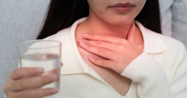 Đau họng kéo dài vì đâu?