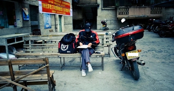 Cụ bà 80 tuổi phát hiện 3,3 tỷ đồng 