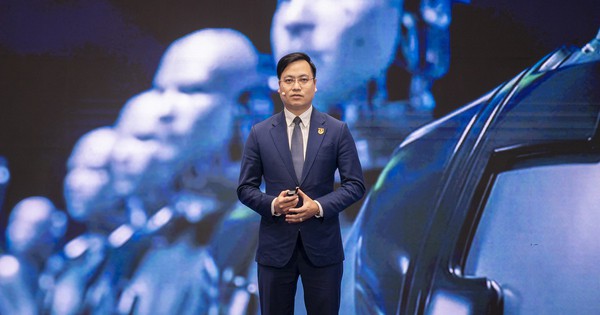TS Trần Quang Hưng: 1 triệu đô ở Los Angeles "nuôi" đội ngũ 4 người trong 1 năm, nhưng ở Việt Nam thì gây dựng được đội ngũ 10 người mạnh công nghệ trong 2-3 năm