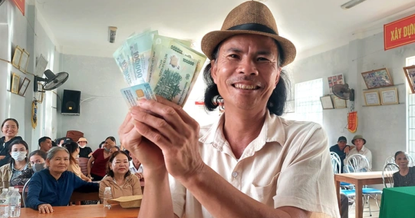 Những người dân ở đâu được nhận 2 tháng lương hưu cùng 1,8 triệu đồng quà Tết?