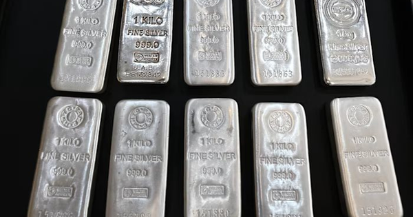 Đại gia ống nhựa lãi hơn 13.000 tỷ đồng sau vài...