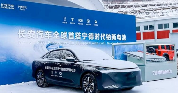 Hãng xe xây nhà máy tại Việt Nam ra mắt xe điện pin ion natri đầu tiên trên thế giới: Sạc 1 lần đi hơn 400km, hợp tác cùng ông trùm CATL