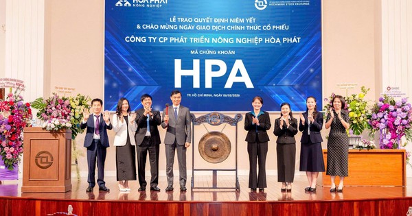 Cổ phiếu Nông nghiệp Hoà Phát chính thức chào sàn HOSE, tỷ phú Trần Đình Long nói gì?