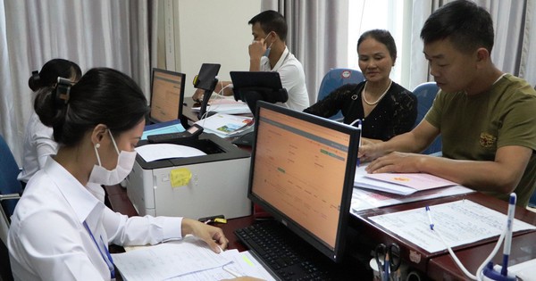 Tăng lương cơ sở: Không chỉ dừng ở câu hỏi tăng 8%, 10% hay 12%?