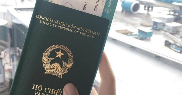 Hộ chiếu Việt Nam tăng thêm 7 bậc trên bảng xếp hạng: Người Việt có thể đi đâu mà không phải xin visa?