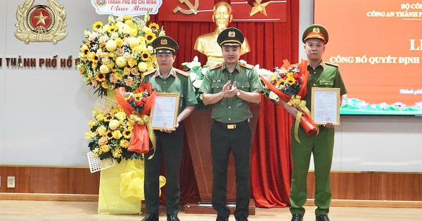 Công bố quyết định bổ nhiệm Thủ trưởng Cơ quan ANĐT và Thủ trưởng Cơ quan CSĐT Công an TPHCM