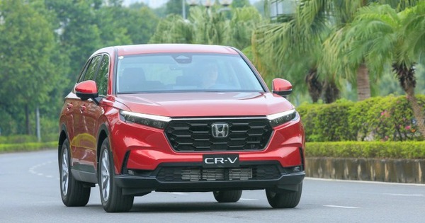 Honda Việt Nam bổ sung công nghệ cho CR-V bản xăng, giá bán từ 1,039 tỷ đồng
