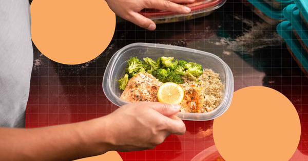 6 thực phẩm tuyệt đối KHÔNG nên để trong hộp nhựa, đồ ăn nhanh hỏng còn tiềm ẩn rủi ro sức khỏe