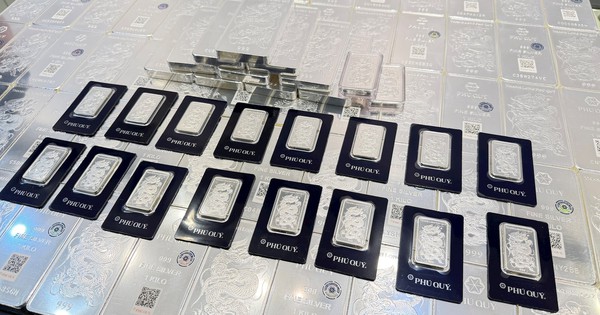 Sáng 19/3: Bạc thế giới giảm sốc, giá bạc trong nước về mức thấp nhất 1 tháng qua