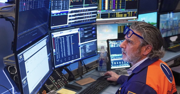 Goldman Sachs: Chỉ "cú sốc" năng lượng kéo dài mới làm chệch hướng tăng trưởng toàn cầu