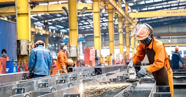 Tin vui ngành sản xuất của Việt Nam: PMI tháng 2 tăng mạnh, nhiều yếu tố đạt kết quả ấn tượng