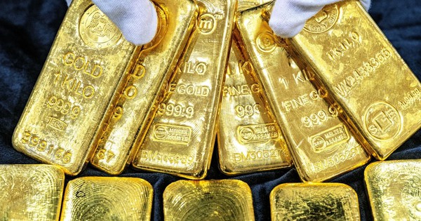 Giá vàng vượt 5.400 USD/ounce