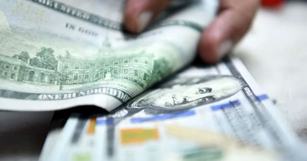 Đồng USD tăng mạnh do nhu cầu tài sản an toàn
