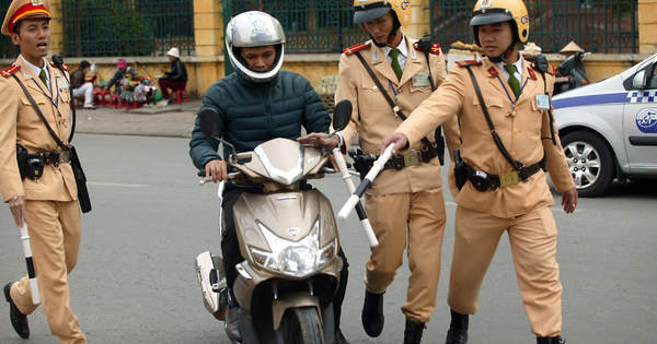 Nộp phạt vi phạm giao thông muộn có phải nộp thêm tiền lãi không? Bộ Công an trả lời