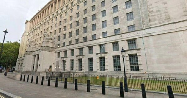 Biết gì về hầm trú ẩn tuyệt mật của Anh?