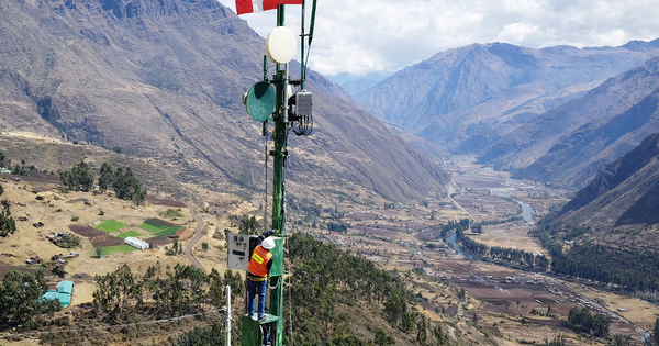 Từ 6 nhân sự, 20 năm tìm 