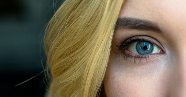 Vì sao phần lớn người châu Âu có mắt màu xanh?