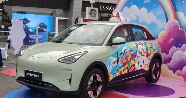 SUV hybrid kỷ lục 1.800km và 