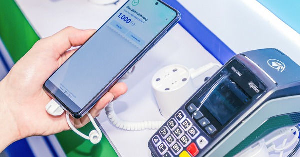 Không chỉ các ngân hàng, ZaloPay cũng thông báo ngừng cung cấp dịch vụ trên những điện thoại này