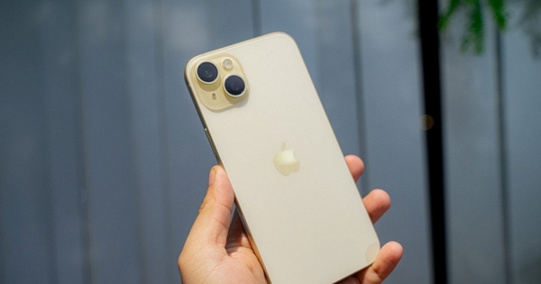 Chiếc iPhone giá chạm đáy sau Tết