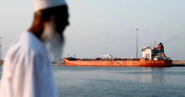 Tổng thống Trump cân nhắc chấm dứt chiến sự tại Iran ngay cả khi Eo biển Hormuz chưa được mở cửa