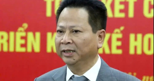 Cựu Cục phó bỏ trốn, gửi thư từ Canada về Việt Nam xin tạo điều kiện chữa bệnh