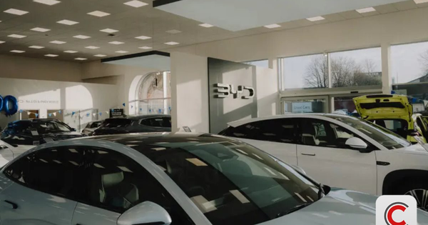 Loạt "ông lớn" sản xuất ô tô sắp lỗi thời vì ch...