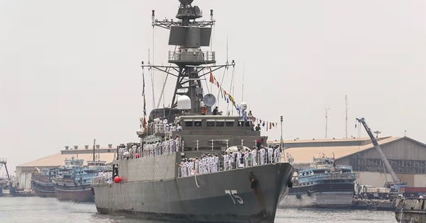 Tàu chiến Iran chìm ngoài khơi Sri Lanka, hơn 100 người mất tích