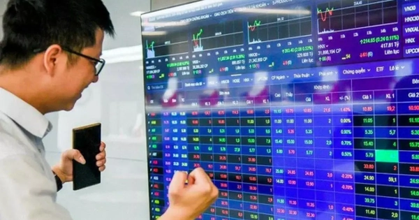 Chứng khoán gây bất ngờ, nhà đầu tư thoát lỗ trong tích tắc