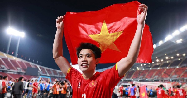 Đình Bắc lại đón tin vui