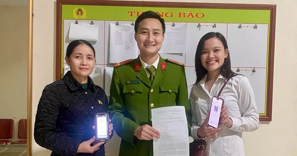 Bất ngờ vì tài khoản 'nổ' 1,3 tỷ đồng