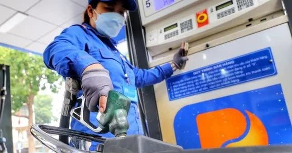 Giá xăng, dầu tiếp tục tăng, có loại tăng hơn 8.000 đồng/lít