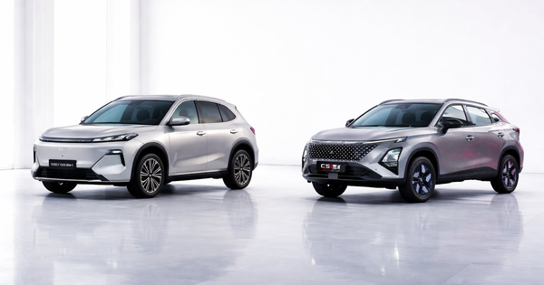 Xe hybrid ở Việt Nam từ giá 'hết hồn' thành cạnh tranh 'hết ga hết số' - điều gì xảy ra?