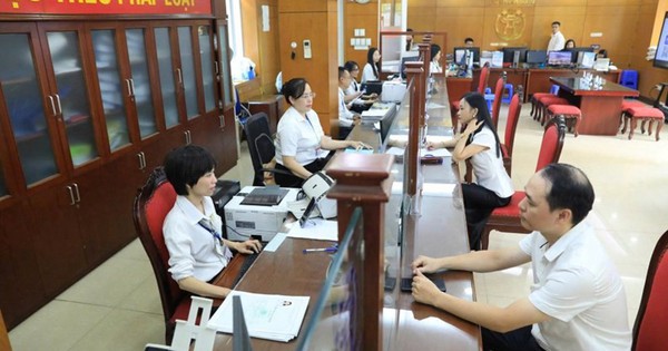 Chính phủ chỉ đạo sắp xếp tổ chức bộ máy, cơ sở giáo dục, y tế, doanh nghiệp nhà nước