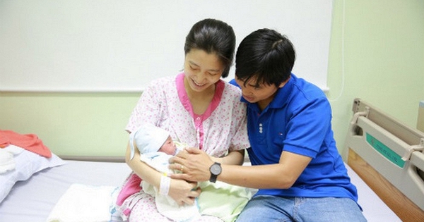 Người dân chú ý: Chồng nghỉ làm chăm vợ đẻ cũng được hưởng tiền trợ cấp, cách tính như sau