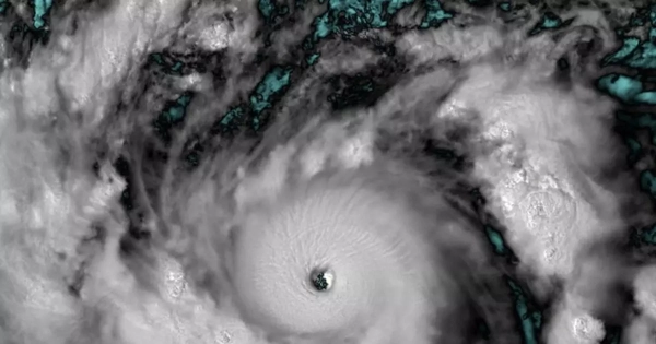 Ngoài khơi Philippines xuất hiện siêu bão