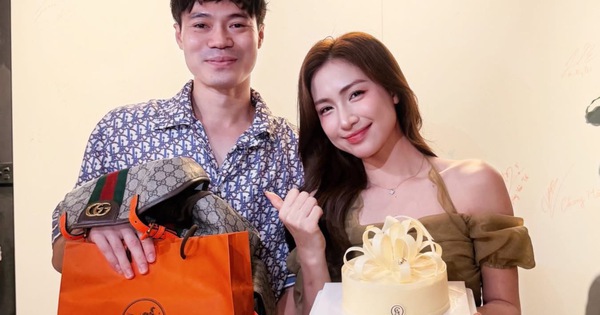 Hòa Minzy: “Tôi trả nốt số nợ cuối cùng cho bạn”