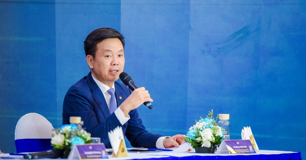 Ông Trương Gia Bình, Nguyễn Bá Dương, Trần Đình Long và Trịnh Tiến Dũng đã thảo luận lập Liên minh nội địa làm đường sắt